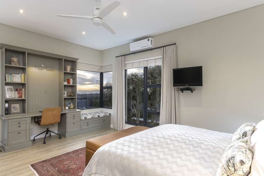 5 Bedroom Property for Sale in Fairhaven Country Estate Western Cape